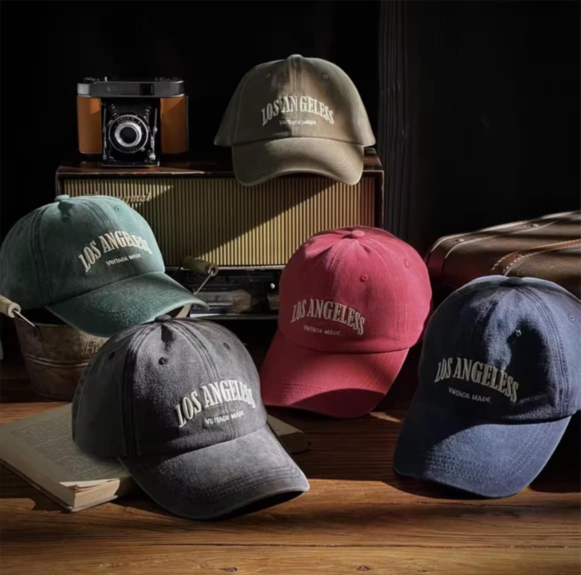 Fashion Hat ຫມວກແກັບສະໄຕວິນເທດ ຫມວກແຟຊັ່ນສໍາລັບຜູ້ຍິງ ຫມວກກັນແດດ ປັກລາຍ "Los Angeles"