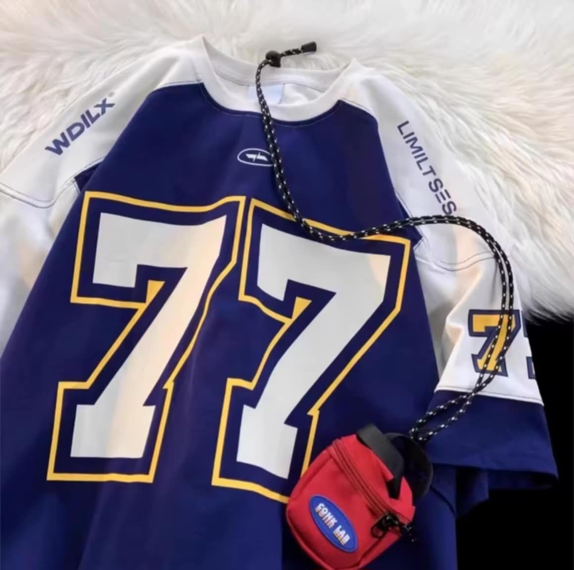 FARUILINE STORE ເສື້ອຍືດຜູ້ຊາຍ ຮູບແບບ Oversize ສະໄຕລ໌ອາເມຣິການ Vintage ລຸ່ນໃໝ່ ສໍາລັບລະດູຮ້ອນ ຊາຍຍິງໃສ່ໄດ້