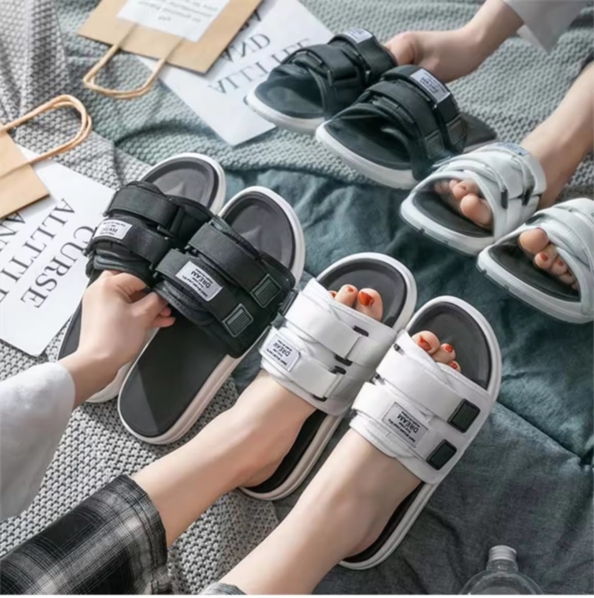 Amandad Stores ເກີບຊາຍຫາດ  ຜູ້ຊາຍ ເກີບພື້ນຫນາ ປັບຂະໜາດໄດ້ ໃສ່ສະບາຍ ລະບາຍອາກາດ ໃໝ່ສຳລັບລະດູຮ້ອນ