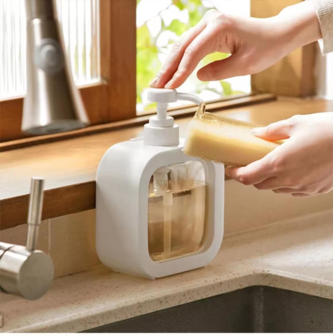 Goody Home ຂວດສະເປຣແບບກົດ ສຳລັບໃສ່ໂລຊັ່ນ, ແຊມພູ, ເຈວອາບນ້ຳ ຕົວເຄສສີຂາວ ສາມາດຖອດອອກໄດ້